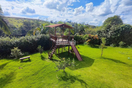 Casa à venda com 6 suítes no condomínio Portal Ouro Verde, Atibaia - SP