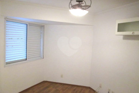 Apartamento à venda com 3 quartos, sendo 1 suíte,  em Paraíso, São Paulo, SP
