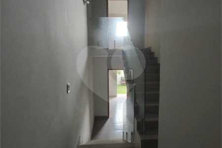 Casa Térrea à venda com 3 suítes em Jardim do Lago, Atibaia, SP