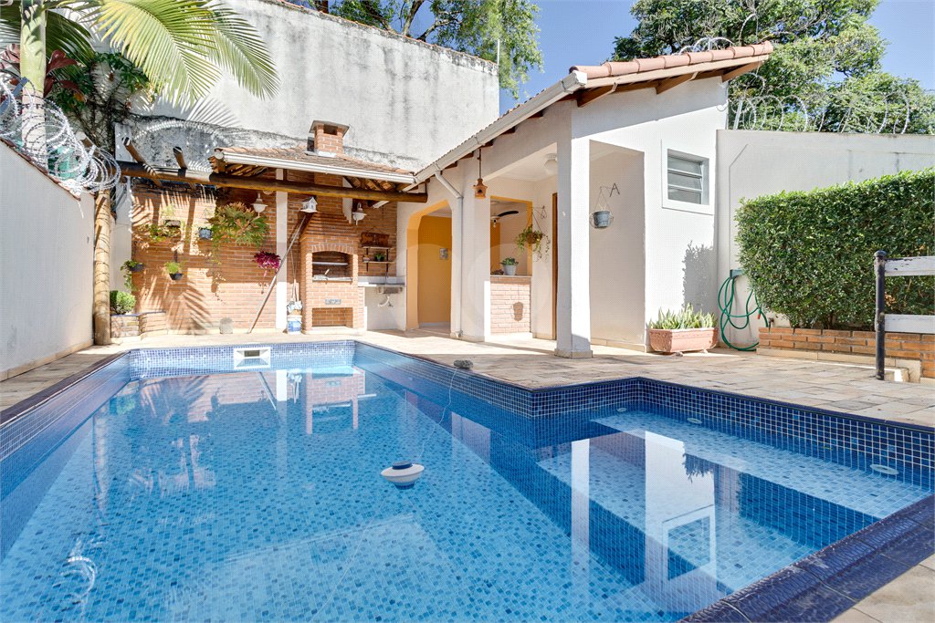 Casa à venda com 3 quartos em Chácara Monte Alegre, São Paulo, SP