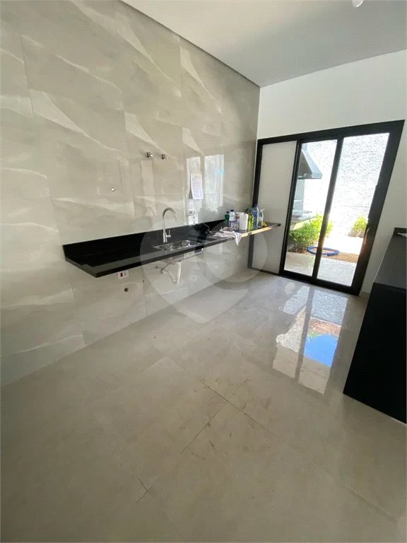 Casa à venda com 3 suítes em Chácara Roselândia, Cotia, SP