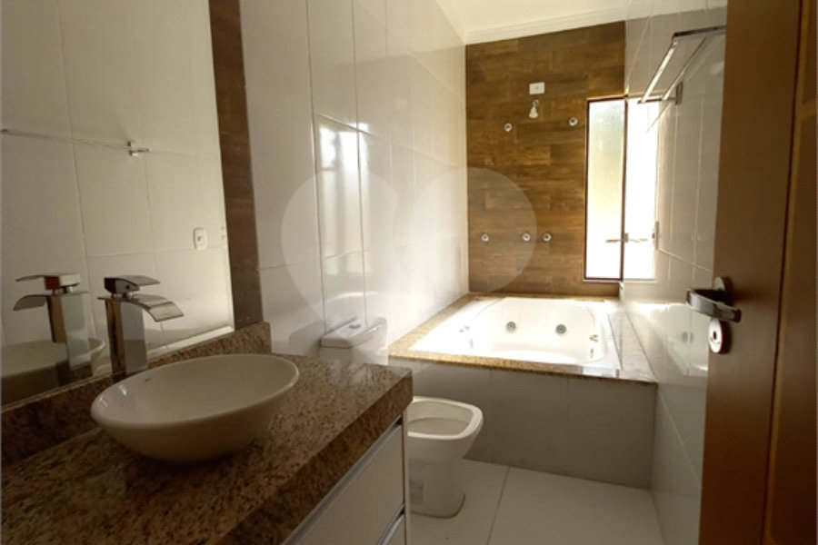 Casa para alugar com 4 suítes no condomínio Milenium, São Paulo - SP
