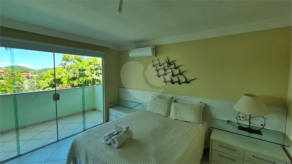 Casa à venda com 6 quartos, sendo 4 suítes, em Ferradura, Armação dos Búzios, RJ