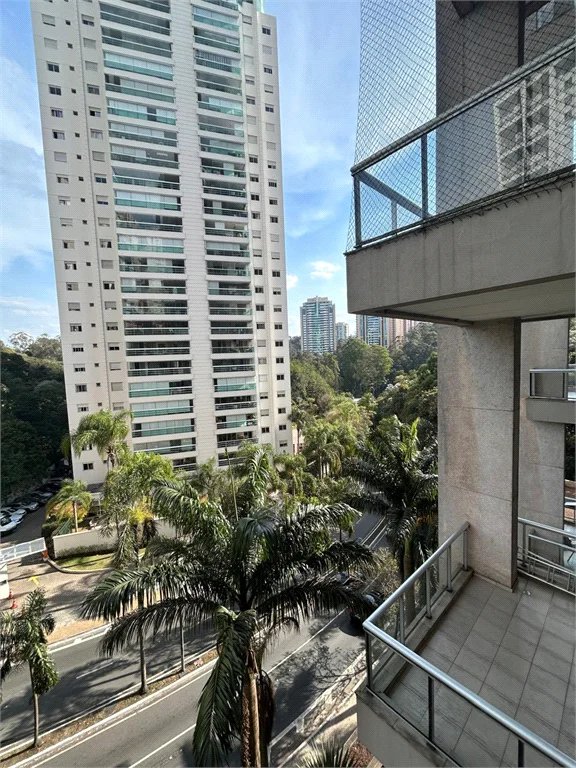 Apartamento à venda com 2 suítes em Parque do Morumbi, São Paulo, SP