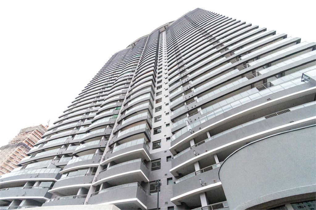 Apartamento à venda com 3 suítes em Brooklin, São Paulo, SP