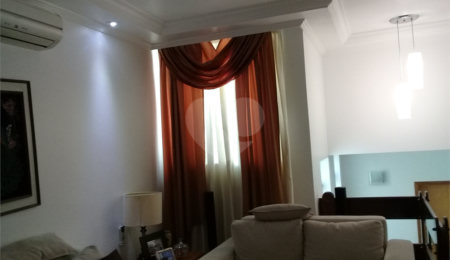 Sobrado à venda com 4 suítes em Santana, São Paulo, SP
