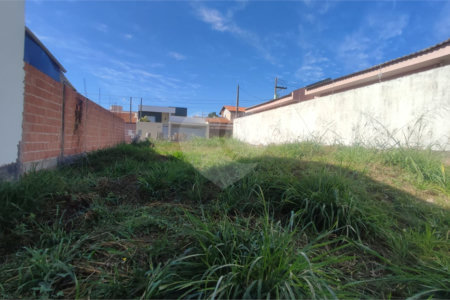 Terreno à venda no bairro Jardim Embaré, em São Carlos/SP