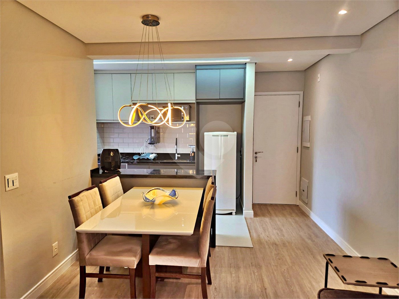 Apartamento à venda com 2 quartos, sendo 1 suíte,  em Jardim Caravelas, São Paulo, SP