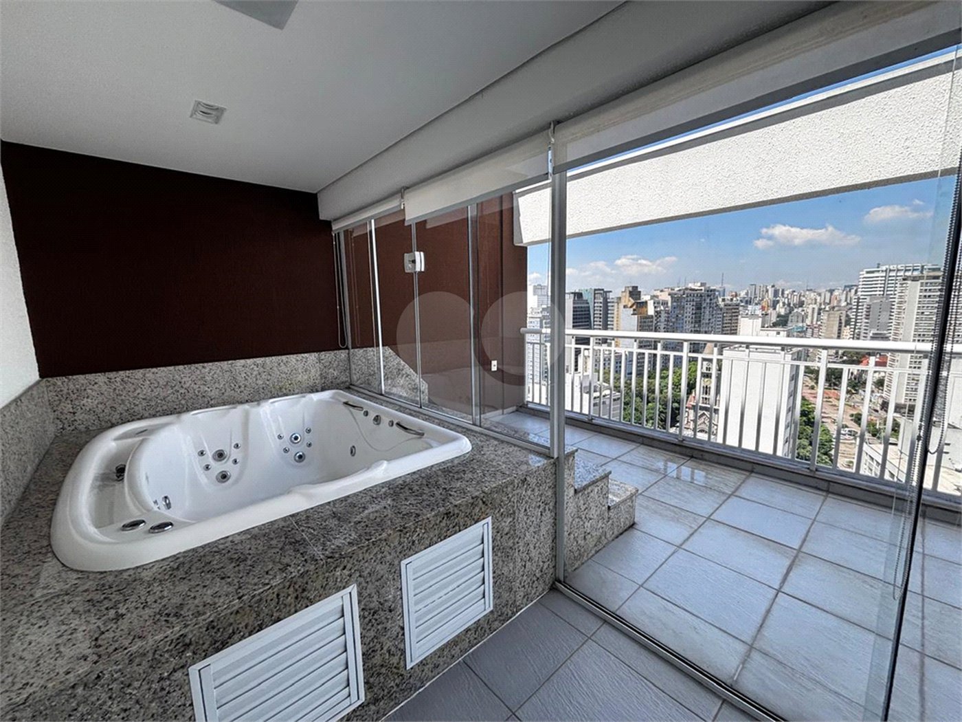 Cobertura à venda com 3 quartos, sendo 2 suítes,  em Vila Buarque, São Paulo, SP