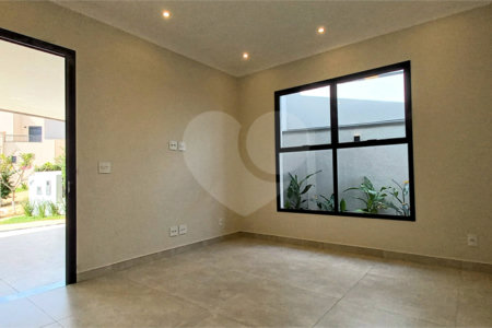 Casa Térrea à venda com 3 suítes em Jardim Valencia, Ribeirão Preto, SP