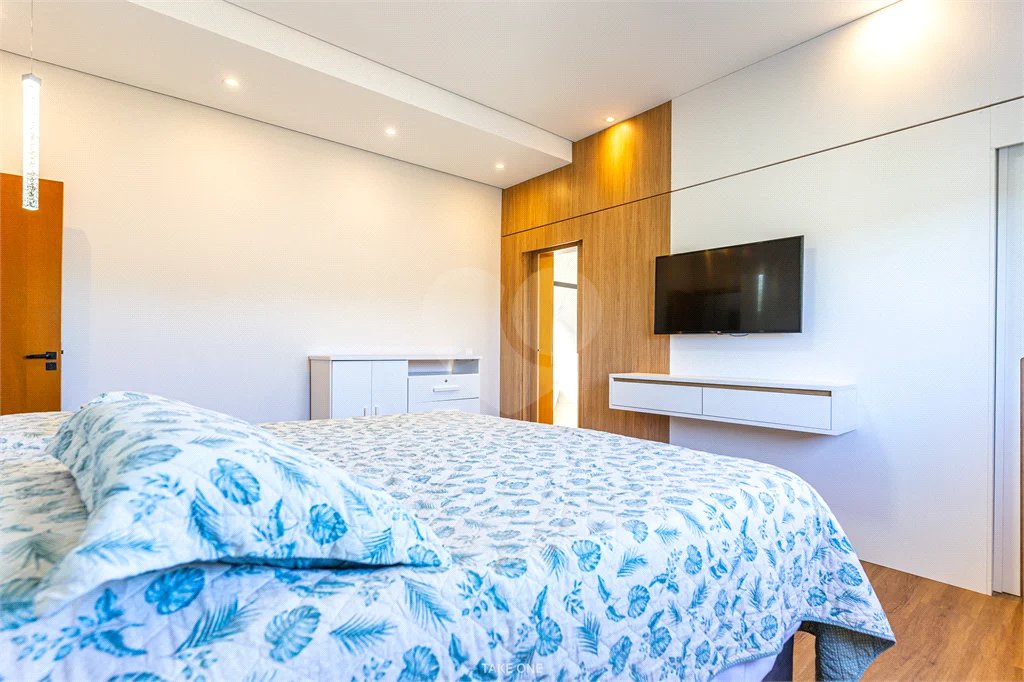 Casa à venda com 4 suítes no condomínio Residencial dos Lagos, Itupeva - SP