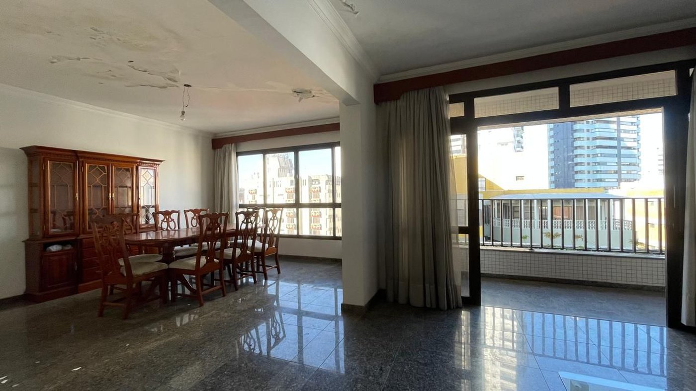 Cobertura com 4 dormitórios à venda, 495 m² por R$ 5.000.000,00 - Gonzaga - Santos/SP