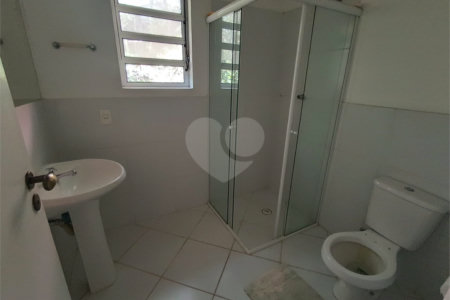 Casa à venda com 4 quartos, sendo 3 suítes, no condomínio Patrimônio do Carmo, São Roque - SP