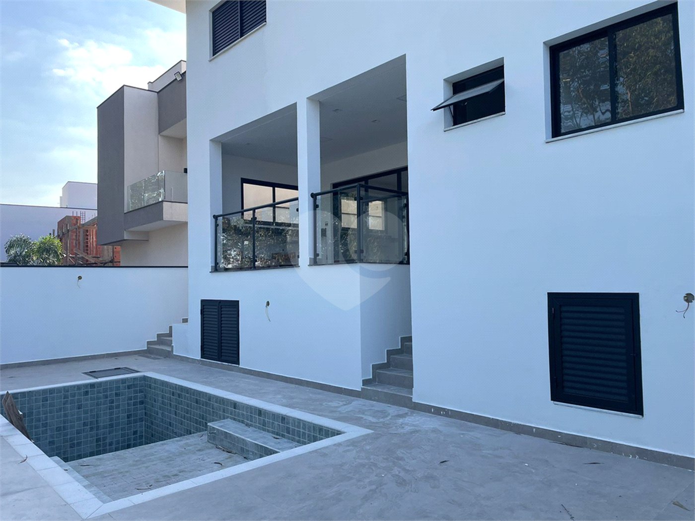 Casa à venda com 3 suítes no condomínio Central Parque, Salto - SP