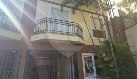Casa à venda com 3 quartos, sendo 1 suíte,  no condomínio Mariana, São Paulo - SP