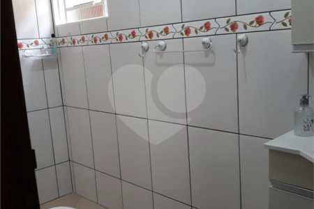 Sobrado à venda com 4 quartos, sendo 2 suítes, em Jardim dos Pinheiros, Atibaia, SP