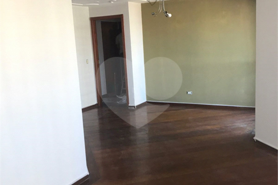 Apartamento à venda com 3 quartos, sendo 1 suíte, em Vila Paulicéia, São Paulo, SP