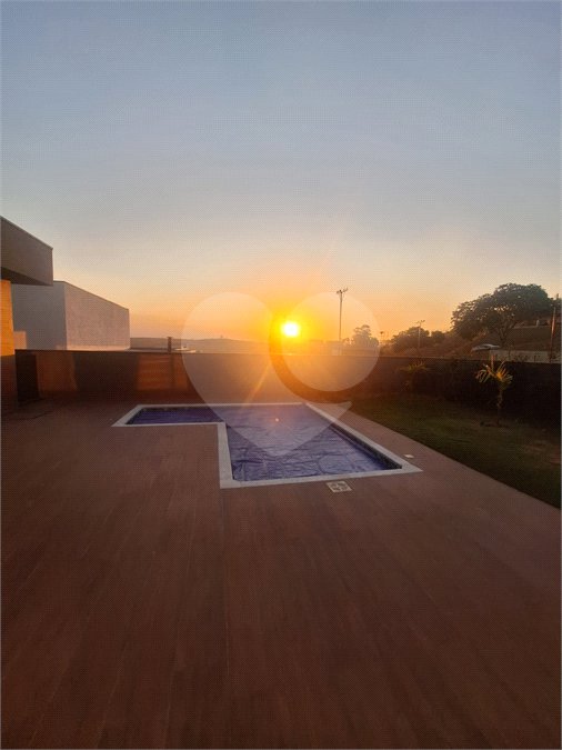 Casa à venda com 4 quartos, sendo 3 suítes, em Condomínio Terras de Santa Cruz, Bragança Paulista, SP
