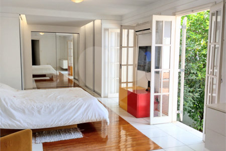 Sobrado à venda com 3 quartos, sendo 1 suíte, em Jardim São Paulo(zona Norte), São Paulo, SP