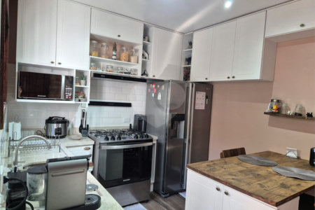 Sobrado à venda com 2 quartos em Vila Gumercindo, São Paulo, SP