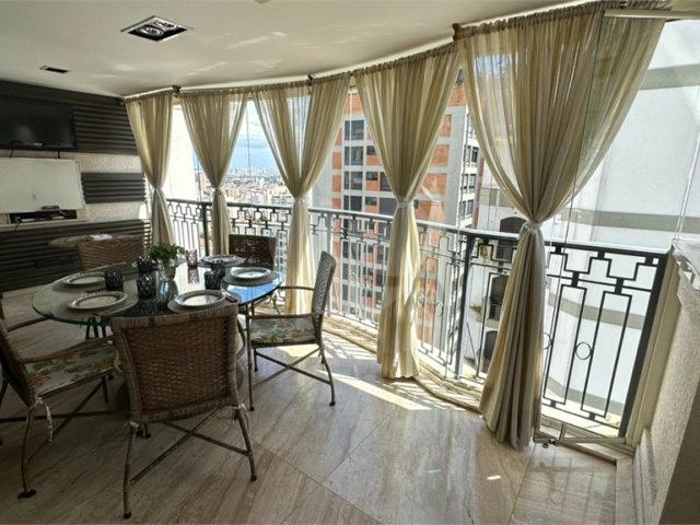 Apartamento à venda com 4 quartos, sendo 3 suítes,  em Santana, São Paulo, SP