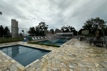 Casa à venda com 2 quartos no condomínio Vila das Paineiras, Suzano - SP