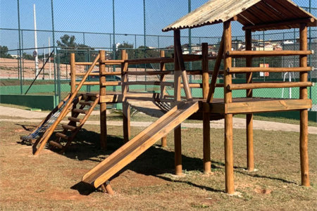 Casa à venda com 3 quartos, sendo 1 suíte, no condomínio Horto Florestal Villagio, Sorocaba - SP