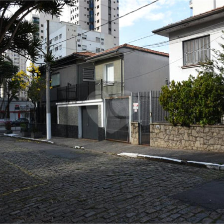 Sobrado à venda com 3 quartos, sendo 1 suíte, em Vila Clementino, São Paulo, SP