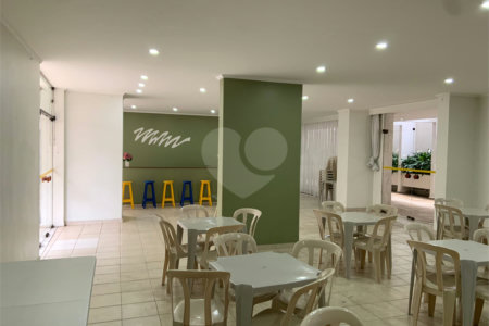 Apartamento à venda com 3 quartos em Bosque da Saúde, São Paulo, SP