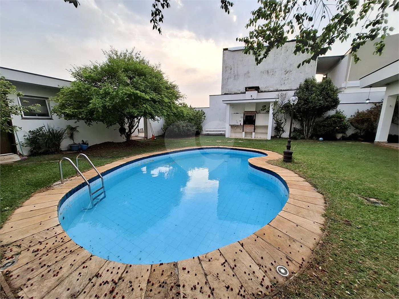 Casa à venda com 4 quartos, sendo 1 suíte, em Água Fria, São Paulo, SP