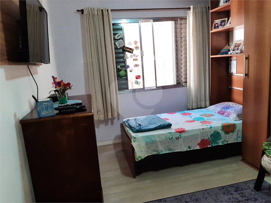 Casa à venda com 2 quartos, sendo 1 suíte,  em Vila Helena, Jundiaí, SP