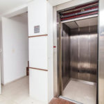 Prédio Comercial de Grande Porte no Centro Histórico de Santos para Venda Ou Aluguel