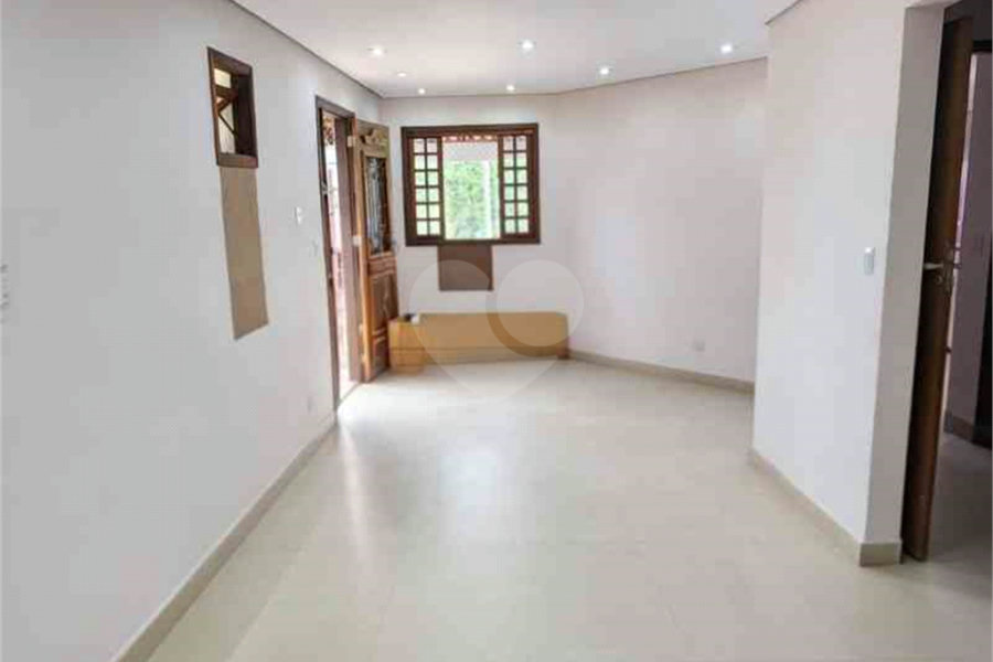 Casa à venda ou para alugar com 4 quartos, sendo 1 suíte,  em Tremembé, São Paulo, SP