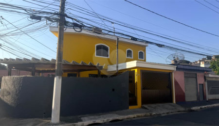Sobrado à venda com 3 quartos, sendo 1 suíte,  em Vila Aurora (zona Norte), São Paulo, SP