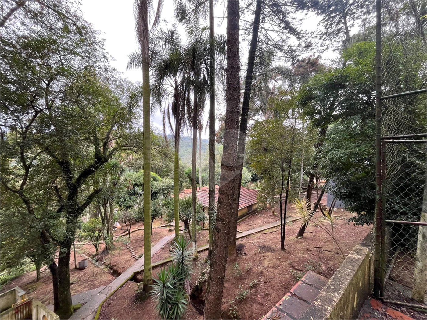 Casa à venda ou para alugar com 5 quartos em Roseira, Mairiporã, SP