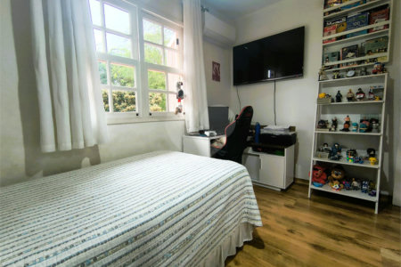 Casa à venda com 3 quartos, sendo 1 suíte, no condomínio Vila Panamericana, São Paulo - SP