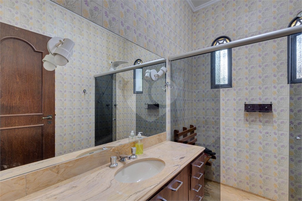 Casa Térrea à venda com 3 suítes em Granja Julieta, São Paulo, SP