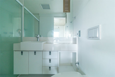 Apartamento à venda ou para alugar com 2 quartos, sendo 1 suíte, em Alto da Boa Vista, São Paulo, SP