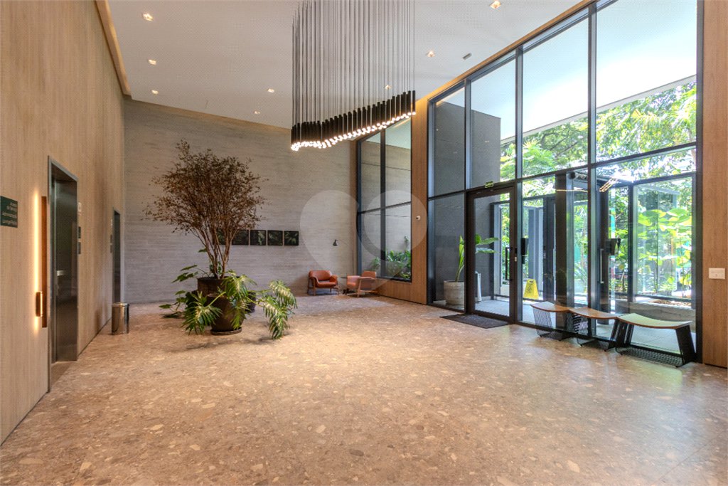 Apartamento à venda com 3 suítes em Campo Belo, São Paulo, SP