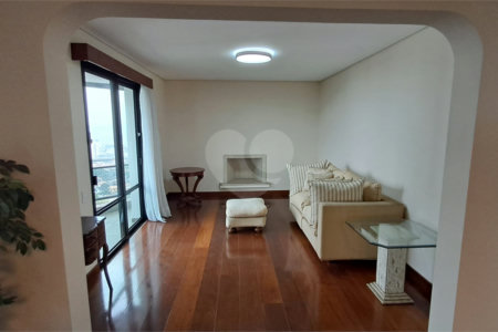 Apartamento para alugar com 4 quartos, sendo 3 suítes, em Santo Amaro, São Paulo, SP