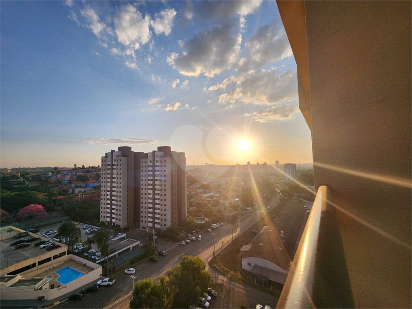 Apartamento à venda com 2 quartos, sendo 1 suíte, em Ortizes, Valinhos, SP