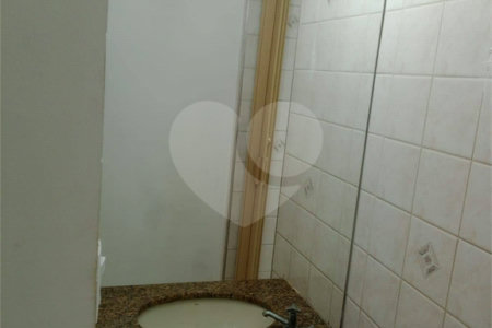 Apartamento à venda com 2 quartos em Jardim Martins Silva, São Paulo, SP