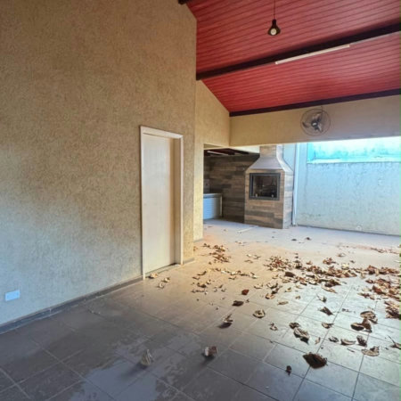 Casa à venda com 3 quartos, sendo 1 suíte,  em Nossa Senhora Aparecida, Três Lagoas, MS