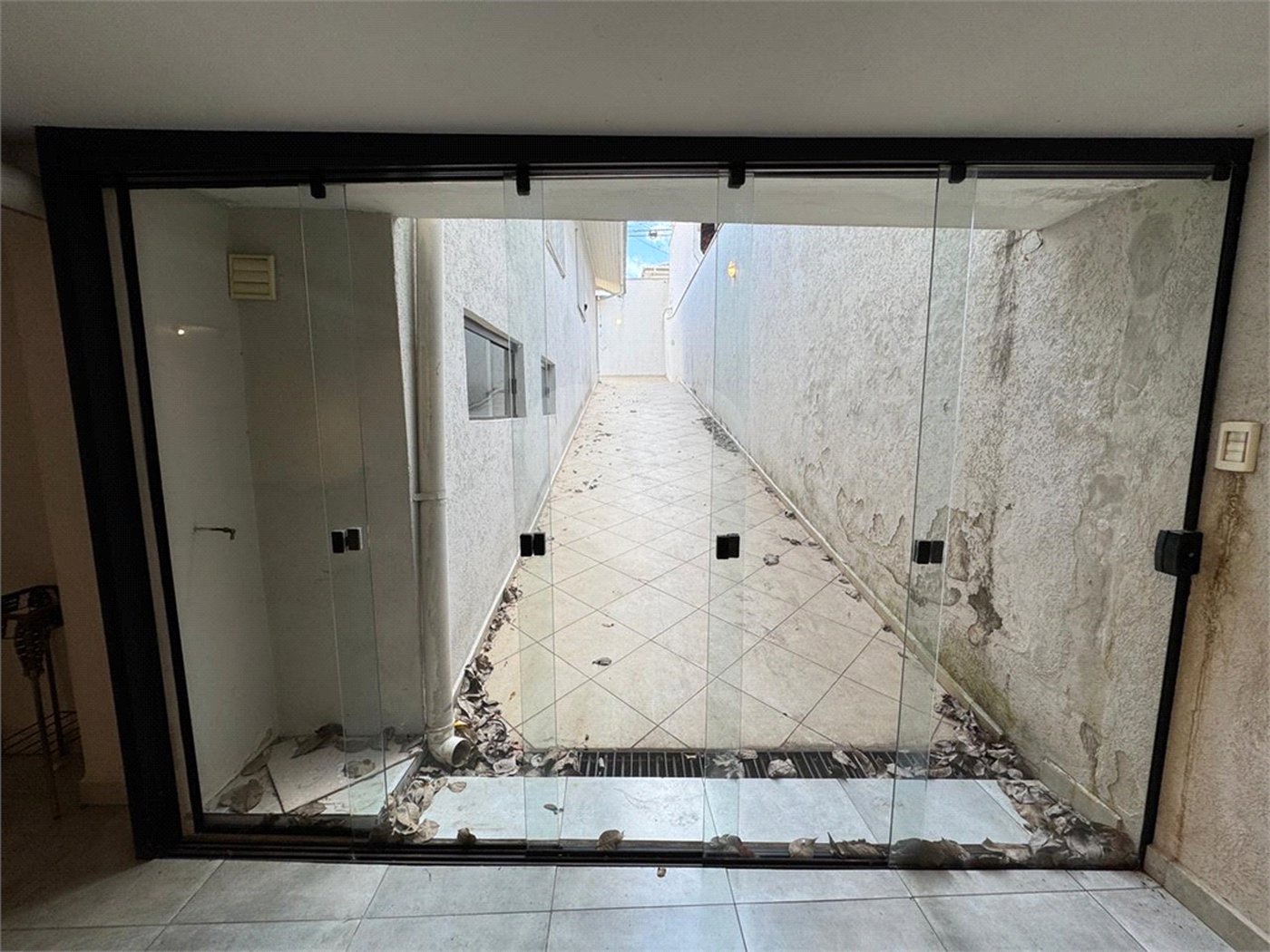 Casa à venda com 4 quartos, sendo 1 suíte, em Jardim das Samambaias, Jundiaí, SP