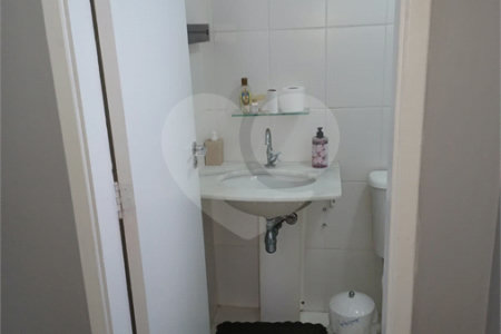 Apartamento à venda com 2 quartos, sendo 1 suíte,  em Jardim Flor da Montanha, Guarulhos, SP