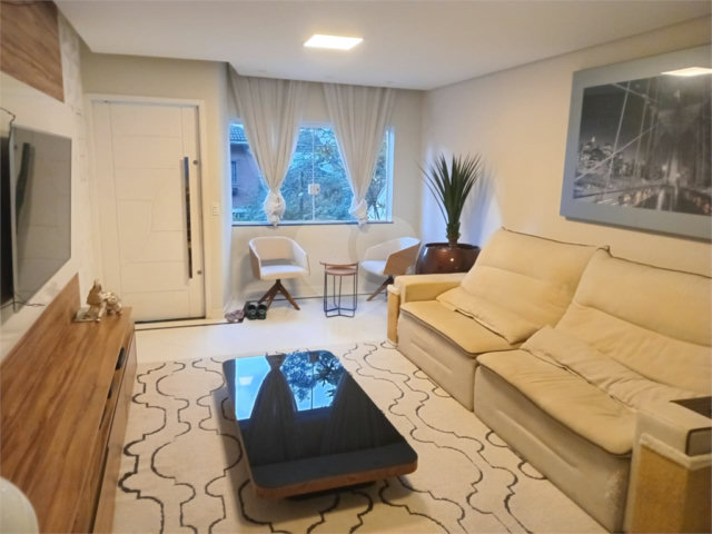 Sobrado à venda com 3 quartos, sendo 1 suíte,  em Santana, São Paulo, SP