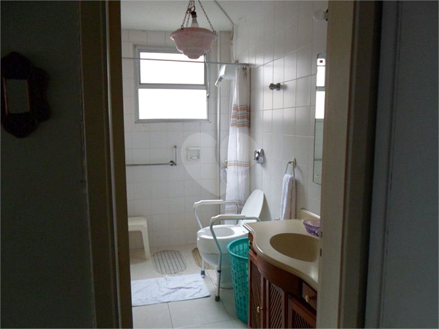 Apartamento à venda com 3 quartos, sendo 1 suíte, em Jardim Paulista, São Paulo, SP