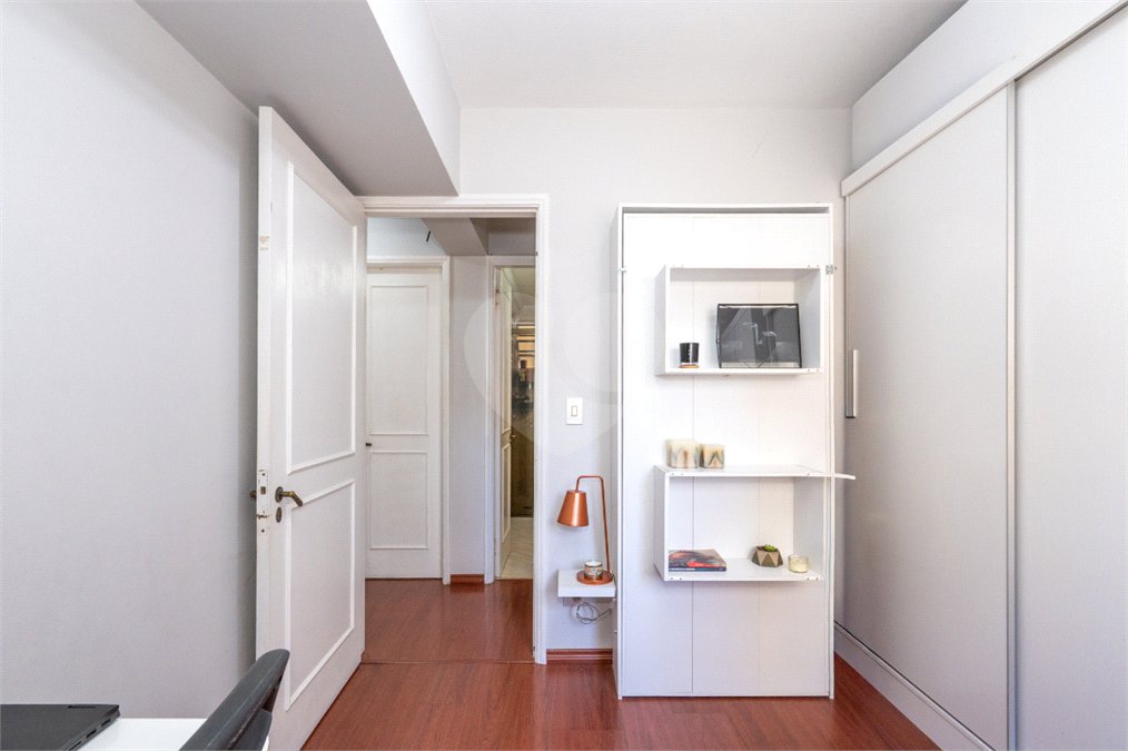 Apartamento à venda com 3 quartos, sendo 1 suíte, em Campo Belo, São Paulo, SP