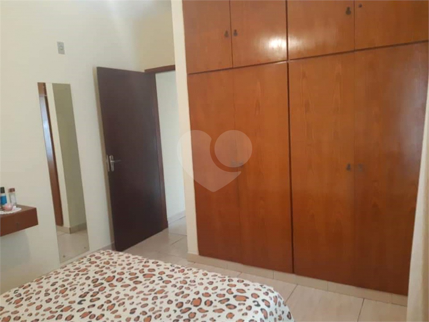 Casa à venda com 3 quartos em Cidade Aracilia, Guarulhos, SP