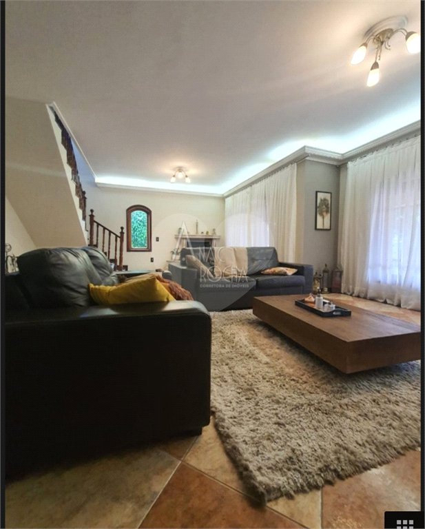 Sobrado à venda com 3 suítes em Condomínio Residencial Santa Helena, Bragança Paulista, SP